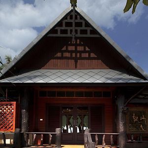 Bungalow Beach Front