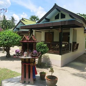 Bungalow Double Bed